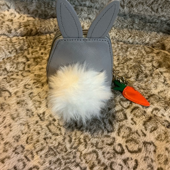 Kate Spade Light Gray Novelty Bunny Coin Pouch. Absolutely stunning 🤩 NWTOs - Picture 2 of 4